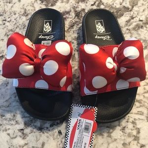 Minnie Mouse vans sandals